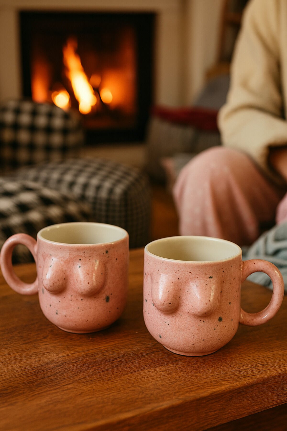 El Yapımı Seramik Artistik Sırlı Kupa Kadın Memeli / Göğüslü Çay Kahve Fincanı Mug Bardak 2 Adet Pembe