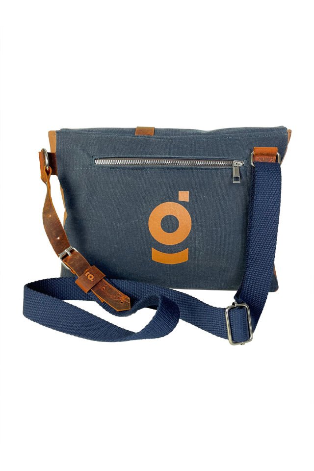 Halwara Mumlu Kanvas & Hakiki Deri Postacı Çantası (Messenger Bag) 22x31 cm / 13 inç Lacivert